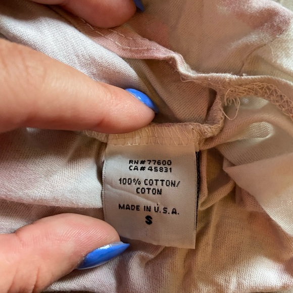 Chasor Lips Tank - Picture 5 of 5